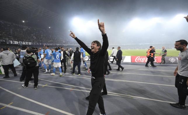 HLV Conte đã làm được những điều tuyệt vời cho Napoli.