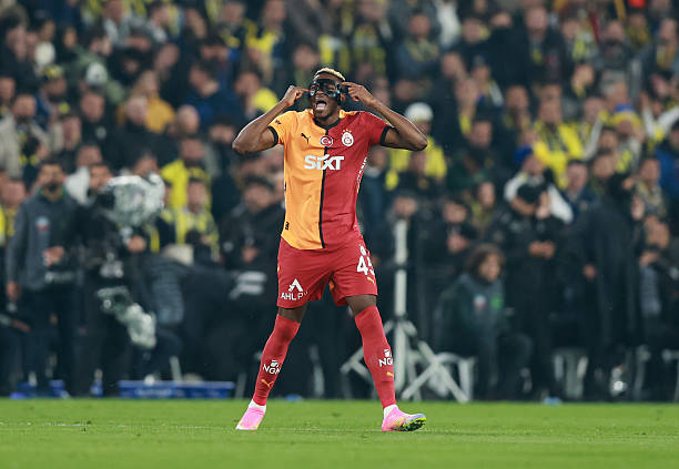 Osimhen có khao khát chơi bóng tại Premier League.