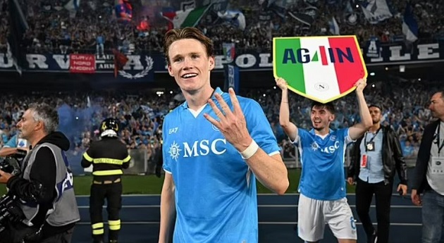 Napoli vô địch Serie A với đội hình không ai quá 45 triệu euro