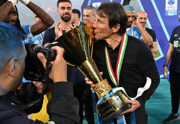 Conte vô địch Serie A ở 3 CLB khác nhau