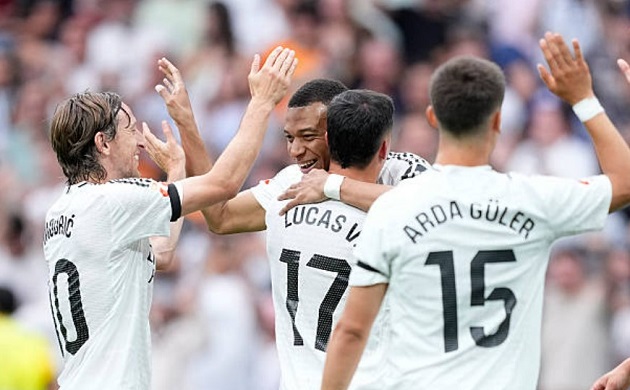 Real Madrid 2-0 Real Sociedad: VAR lên tiếng; Đẳng cấp song sát
