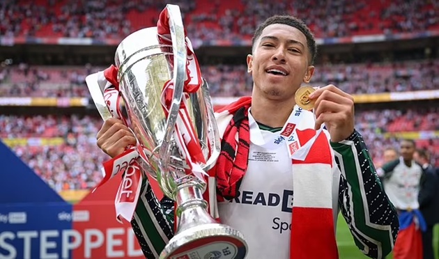 Cậu em của Jude Bellingham sẽ góp mặt tại Premier League