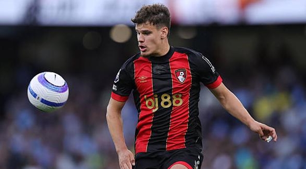 Liverpool đạt bước tiến lớn trong thương vụ Milos Kerkez