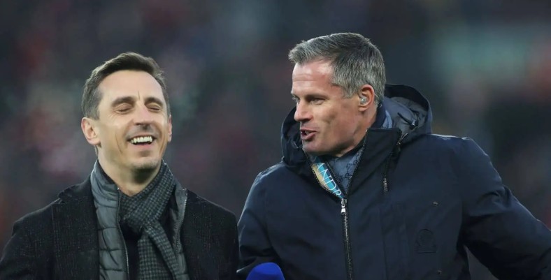 Jamie Carragher ủng hộ Gary Neville sau lệnh cấm tác nghiệp