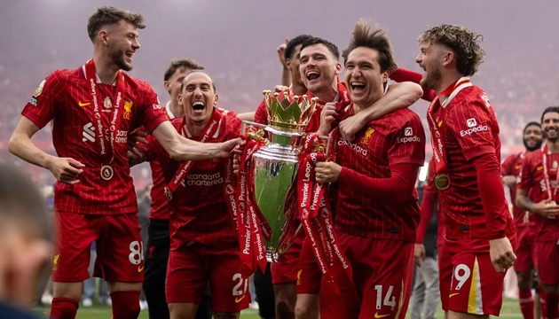 Không khí lễ hội tại Anfield.
