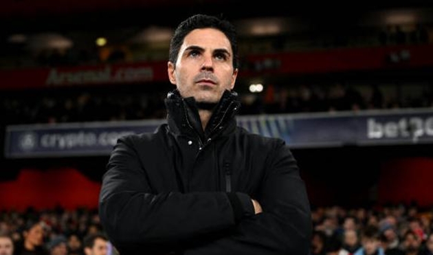 Mùa giải nhạt nhòa của Arsenal đặt Mikel Arteta dưới áp lực
