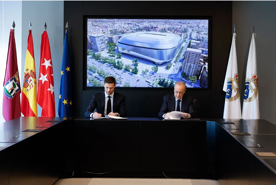 Perez hết lời ca ngợi Xabi Alonso trong ngày ra mắt Real Madrid