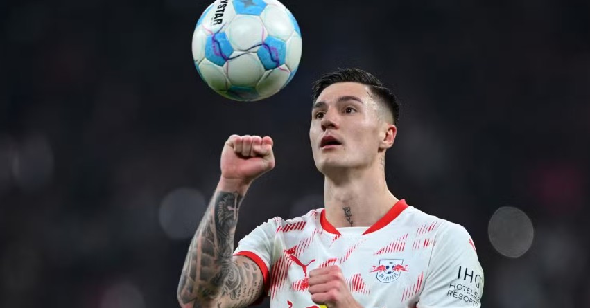 Benjamin Sesko được xem là lựa chọn tốt hơn Joao Pedro cho Chelsea.