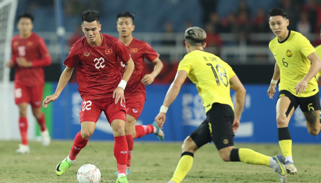 Chuyên gia: "Cầu thủ Malaysia tuy cao lớn nhưng không linh hoạt bằng Việt Nam"