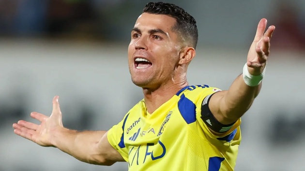 Ronaldo phẫn nộ khi lỡ AFC Champions League