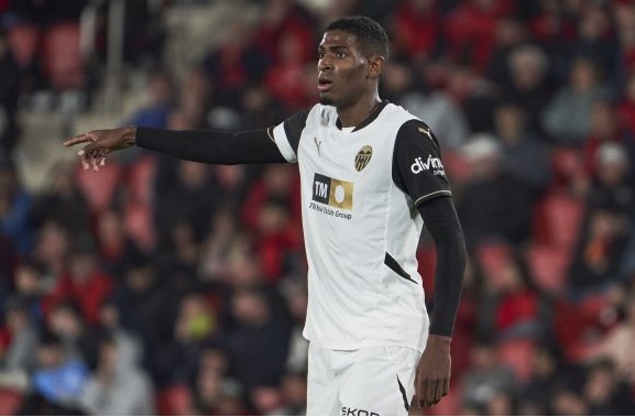 RB Leipzig quyết chi 20 triệu euro cho trụ cột hàng thủ Valencia, Mosquera