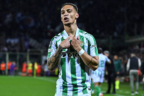 Antony đang gây ấn tượng mạnh mẽ ở Betis.