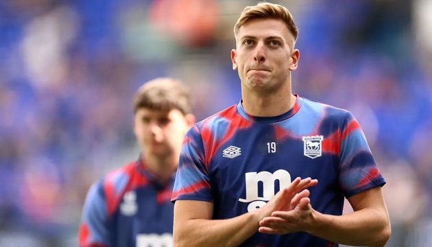 Liam Delap cũng nằm trong tầm ngắm MU.