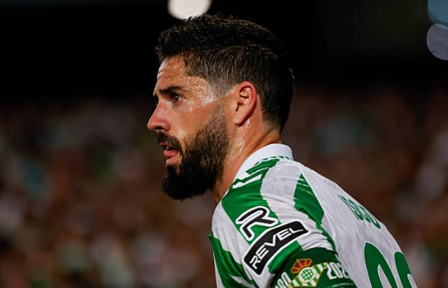 Isco là hạt nhân trong lối chơi của Betis.