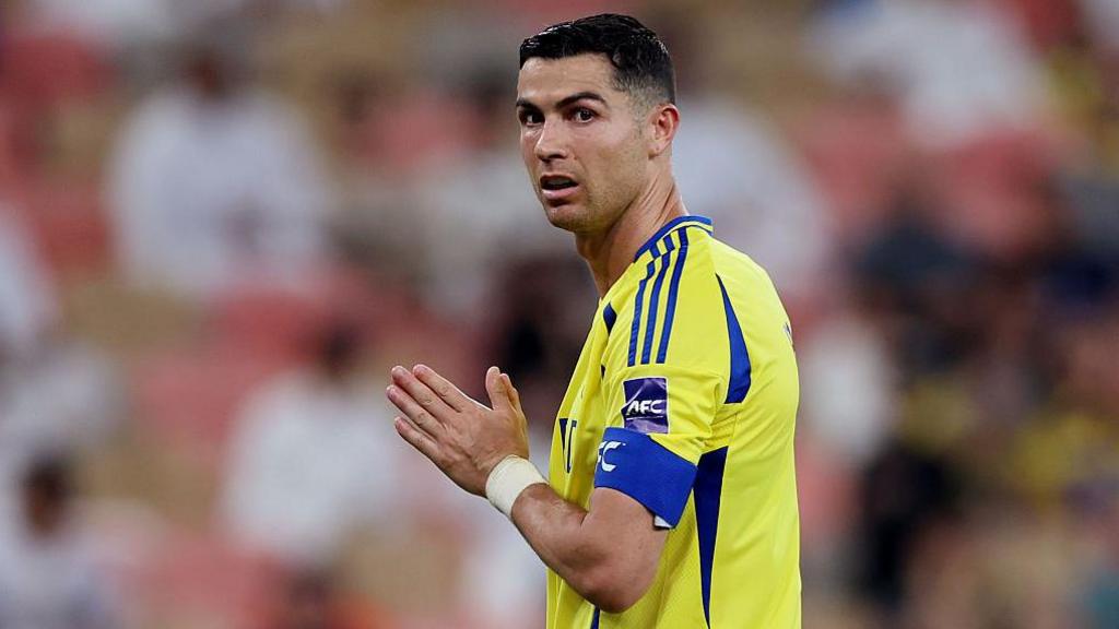 Rời Al Nassr, đâu là 5 bến đỗ tiềm năng cho Ronaldo?