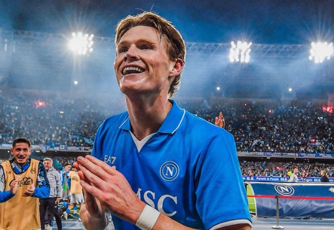Top 10 chữ ký ấn tượng nhất châu Âu 2024/25: Gọi tên Mbappe - McTominay
