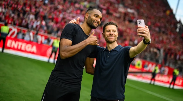Kim Min-jae có thể mất suất đá chính vì Jonathan Tah tại Bayern