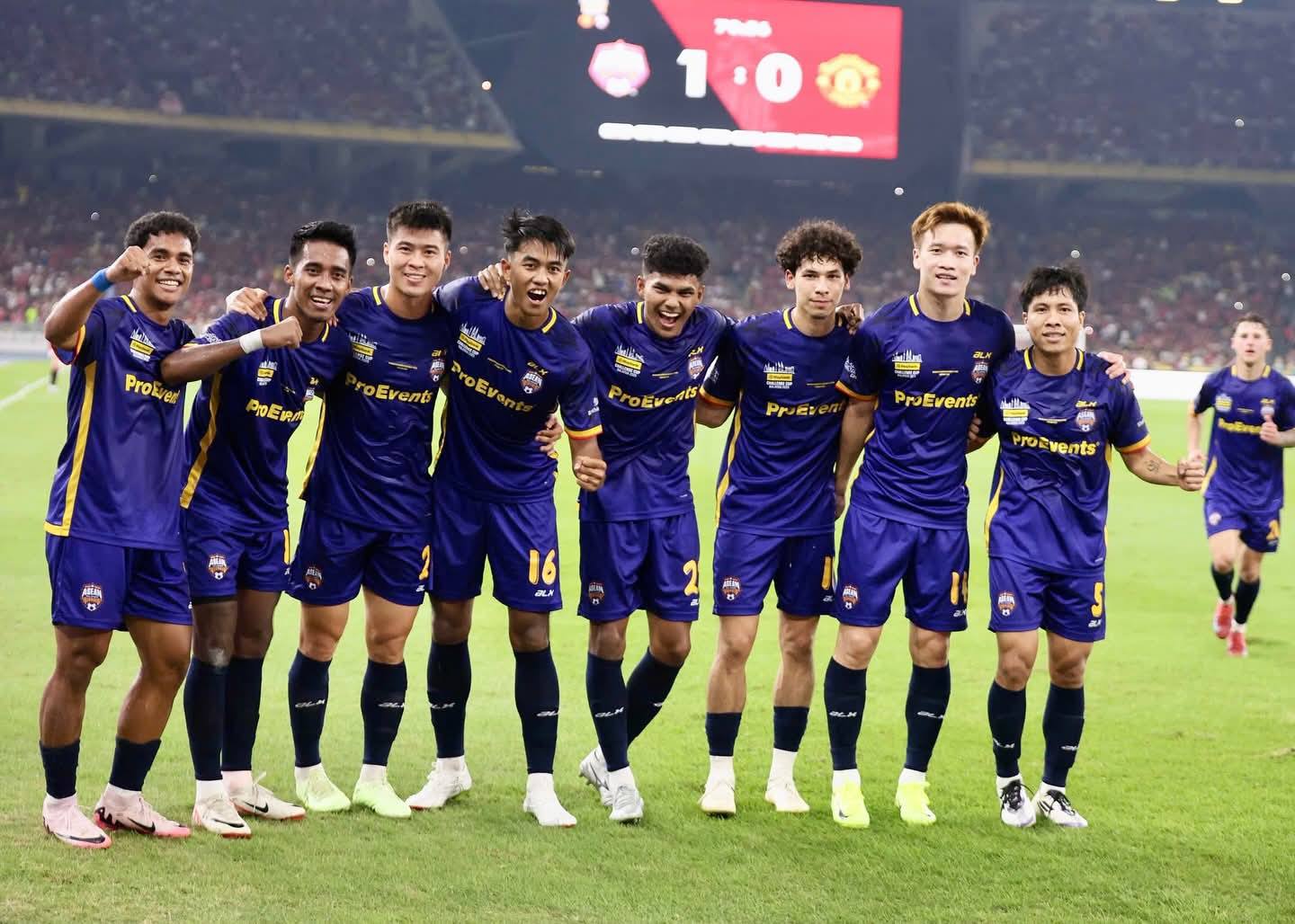 Tuyển Đông Nam Á đã thắng Man United.