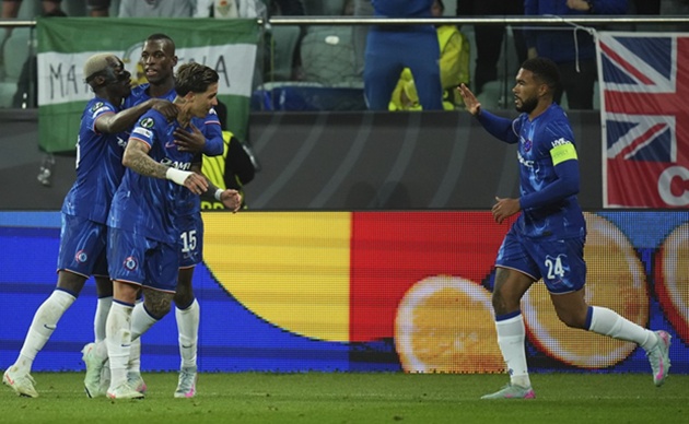 Palmer kiến tạo đỉnh cao, toàn đội Chelsea vỡ òa