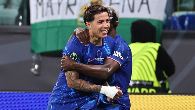 Chelsea ngược dòng hạ Betis, làm nên lịch sử với cú ăn 4 cúp châu Âu