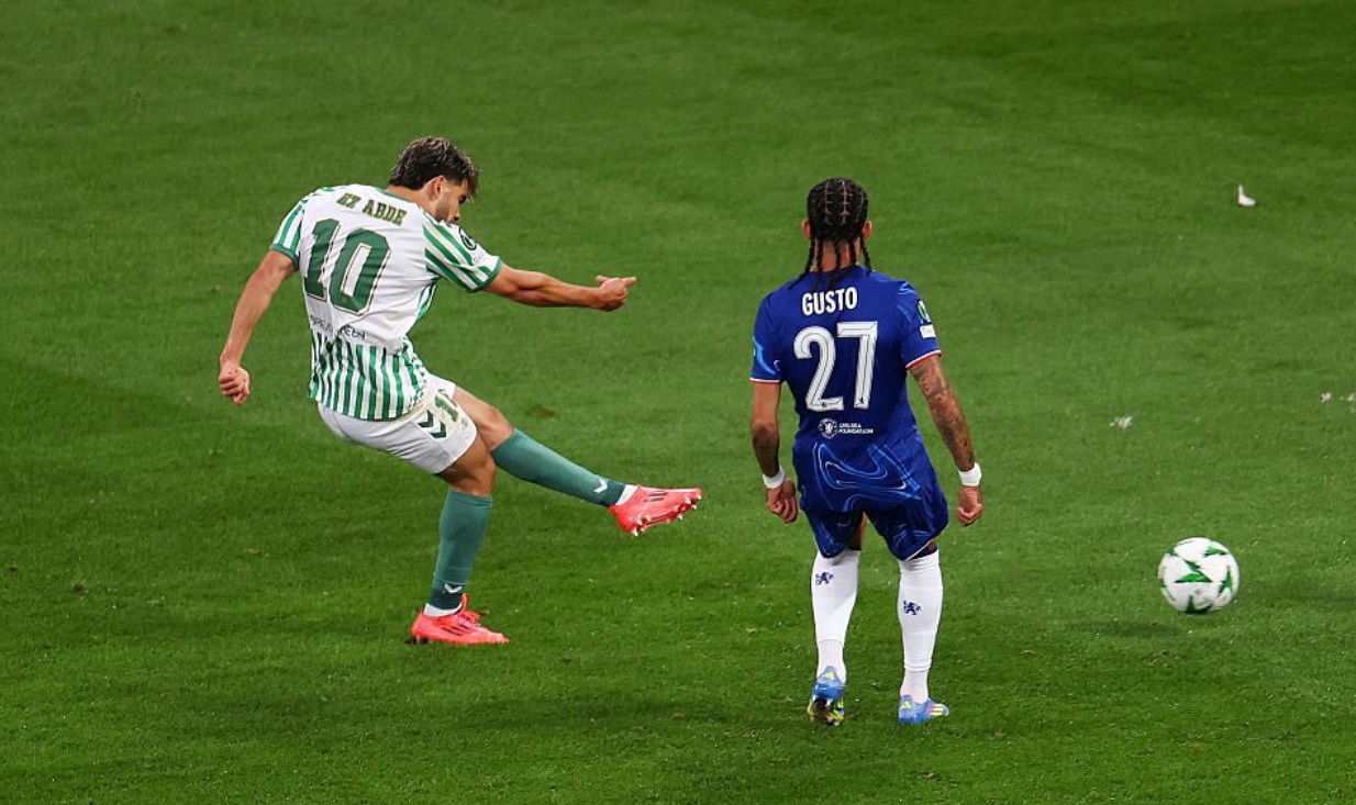 Malo Gusto - Điểm đen hiếm hoi của Chelsea trong ngày vô địch châu Âu