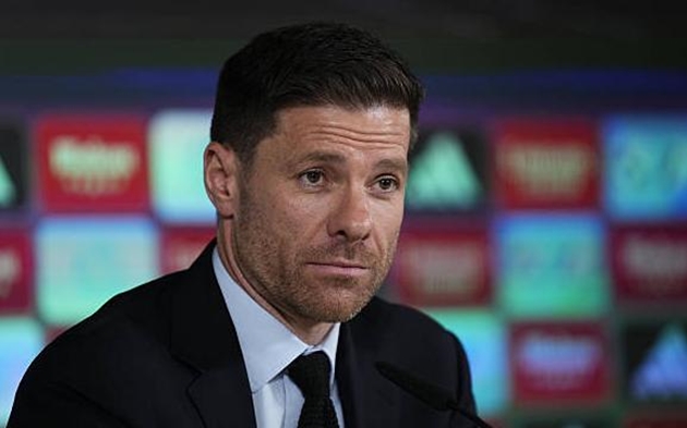 Xabi Alonso sẽ không có nhiều thời gian để chuẩn bị cho FIFA Club World Cup.