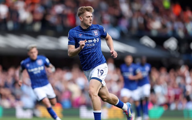 Chelsea đang theo đuổi những cầu thủ trẻ như Delap