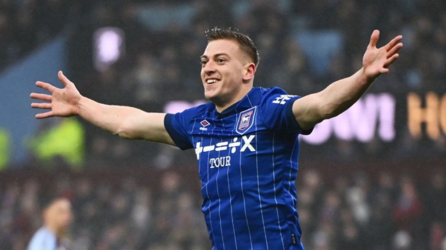 Anh có thể rời Ipswich Town