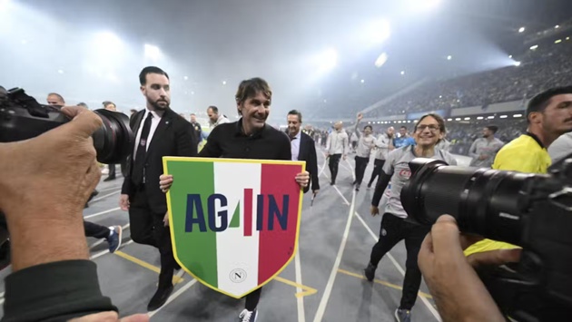 Napoli cần ADN chiến thắng của Conte