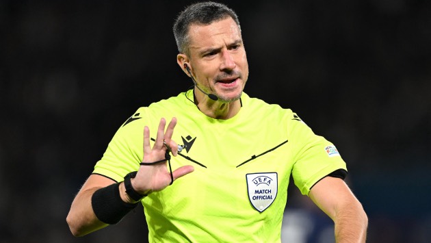 Trọng tài UEFA được quản lý theo hệ thống nghiêm ngặt.