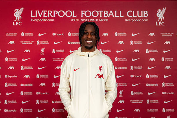 Jeremie Frimpong: Hành trình 15 năm từ Manchester đến Liverpool