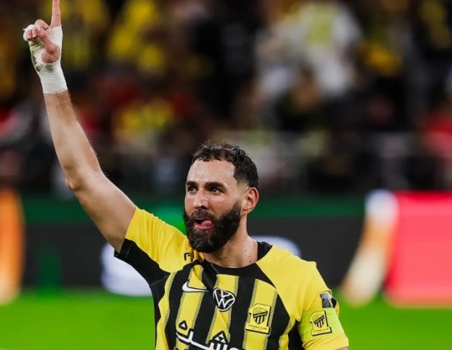 Benzema rực sáng giúp Al Ittihad hoàn tất cú đúp danh hiệu