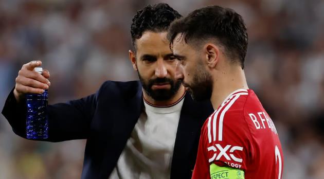Amorim tin tưởng Bruno Fernandes sẽ ở lại.