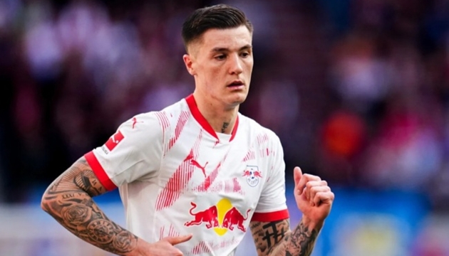 Man Utd lấy gì tranh Sesko với Arsenal?