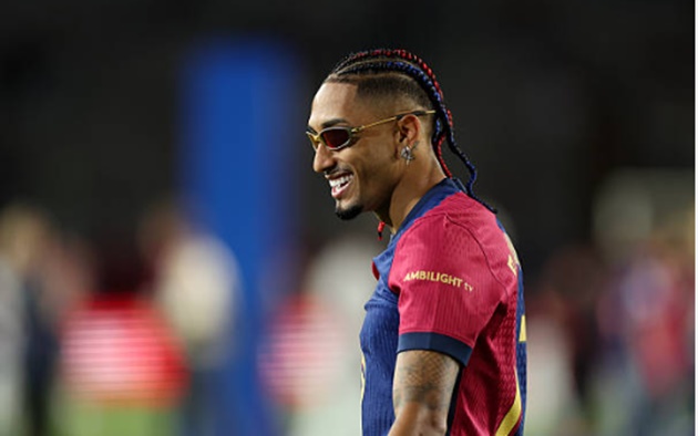 Raphinha góp công lớn vào cú ăn ba của Barcelona mùa này.