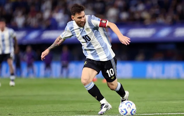 Argentina gọi ba tân binh, Messi dẫn dắt đội tuyển tại vòng loại World Cup 2026
