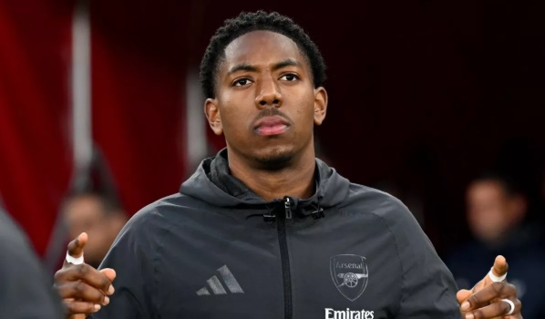 Arsenal vẫn chưa thể thuyết phục Myles Lewis-Skelly gia hạn.