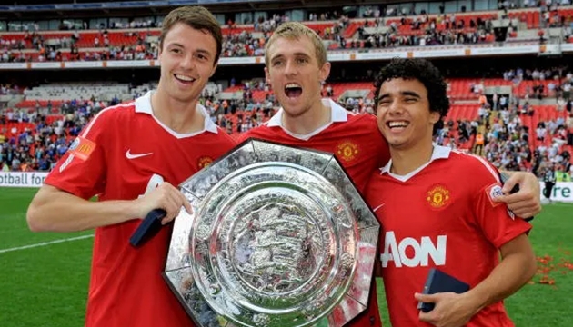 Jonny Evans là một trong những chứng nhân lịch sử còn sót lại của MU dưới thời Sir Alex Ferguson.