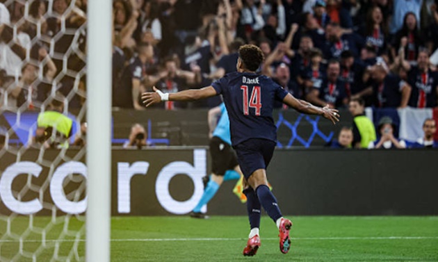 Doue tỏa sáng giúp PSG áp đảo Inter Milan