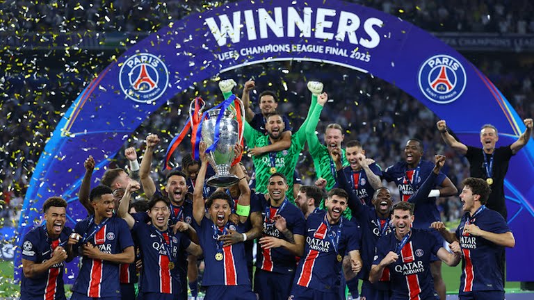 Ngày Ligue 1 tháo mác 'ao làng'