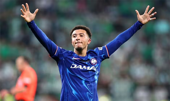 Còn nhiều vấn đề cân nhắc cho Chelsea trong vụ Sancho.