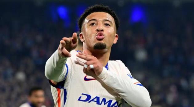 Chelsea tìm kiếm bản “nâng cấp” cho Sancho với Rafael Leao