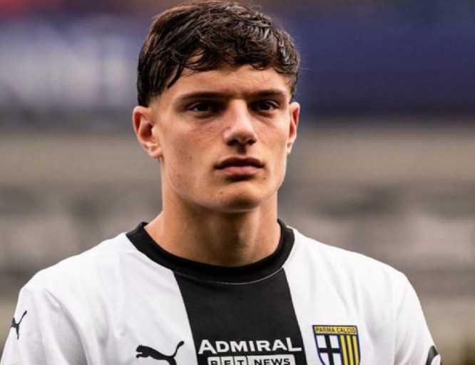 Ảnh minh họa cho bài viết về Chuyển nhượng Arsenal: Chiêu mộ Giovanni Leoni, tăng cường hàng thủ trước mùa giải mới