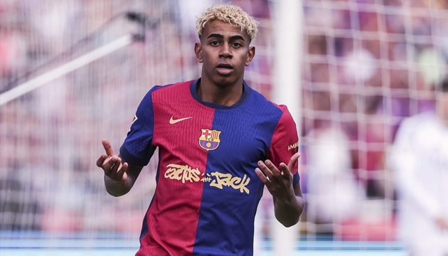Lamine Yamal vẫn được vinh danh ở đấu trường Champions League.