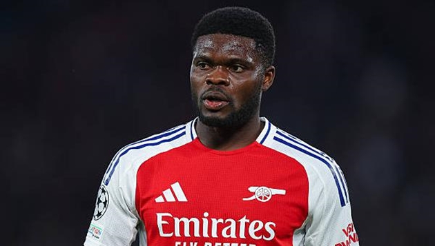 Arsenal có thể mất Partey vào tay Barcelona