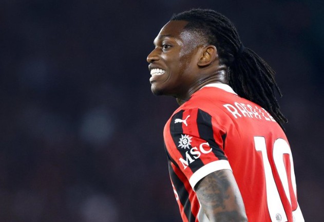 Bayern nhắm Leao.