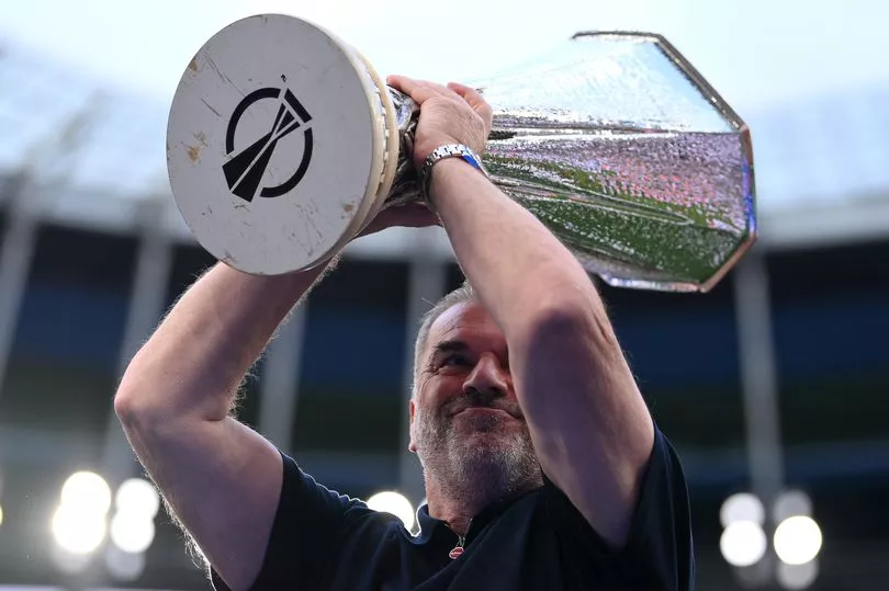 NÓNG! Daniel Levy cân nhắc 2 cái tên thay Postecoglou ở Tottenham