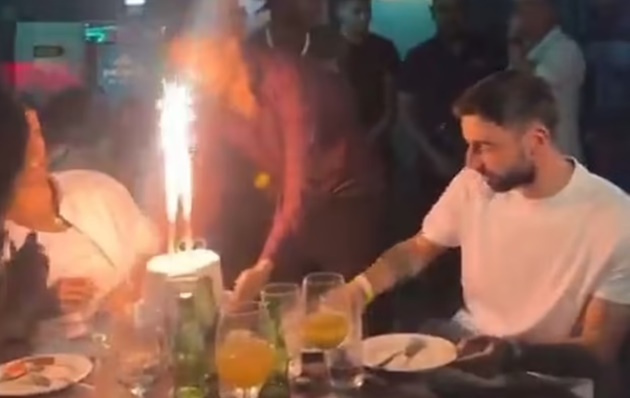 Bruno Fernandes ăn tiệc cùng Cancelo khi người đại diện đàm phán với Al Hilal