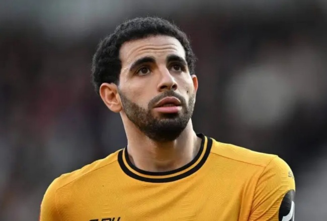 Rayan Ait-Nouri lọt tầm ngắm Man City.