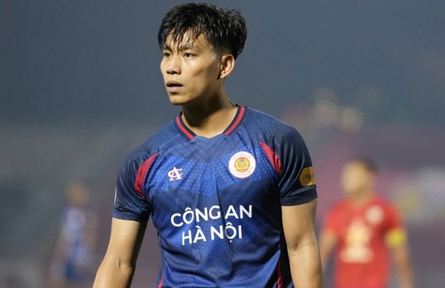 Văn Thanh trong màu áo CAHN.
